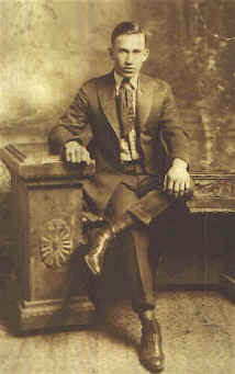 dad7.jpg (16781 bytes)